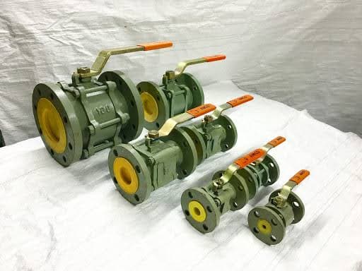 Large flanged valves in warehouse