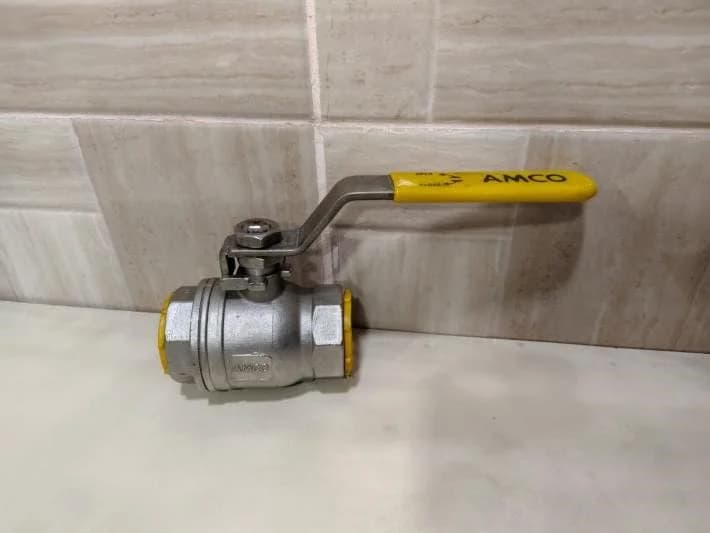 2 Piece Screwed Ball Valve