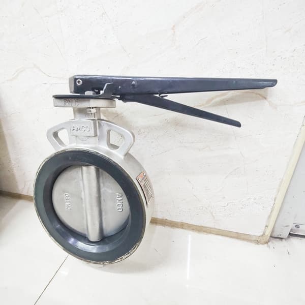 Wafer Semi Lugged Butterfly Valve